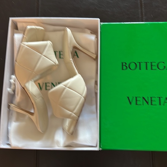 Bottega Veneta  Lido Sandal EUR 40.5 US 9.5 - Picture 10 of 12